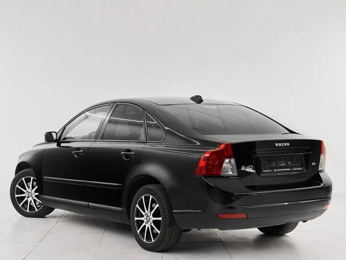 Volvo S40 II Рестайлинг — фото 4
