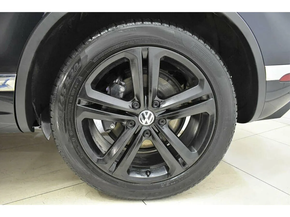 Volkswagen Touareg II Рестайлинг — фото 5