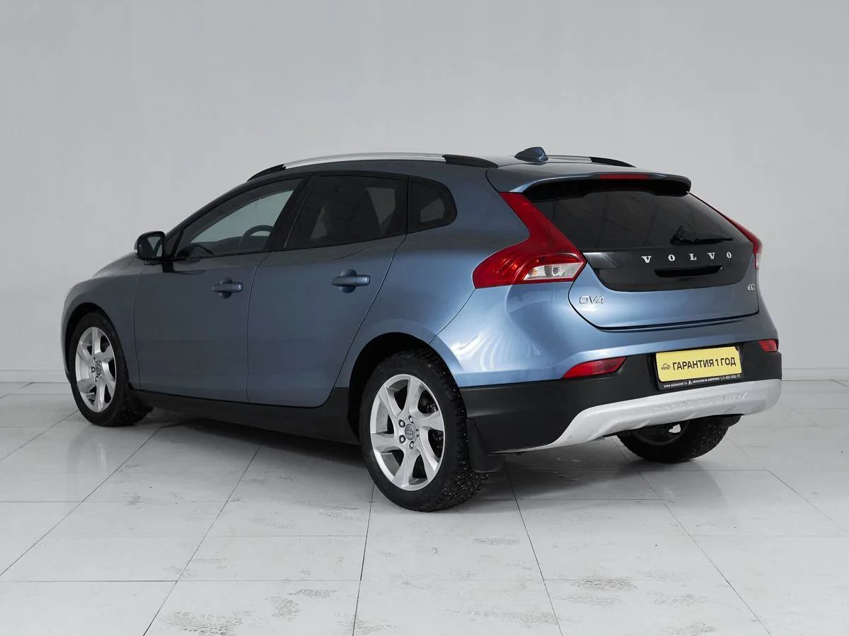 Volvo V40 II — фото 4