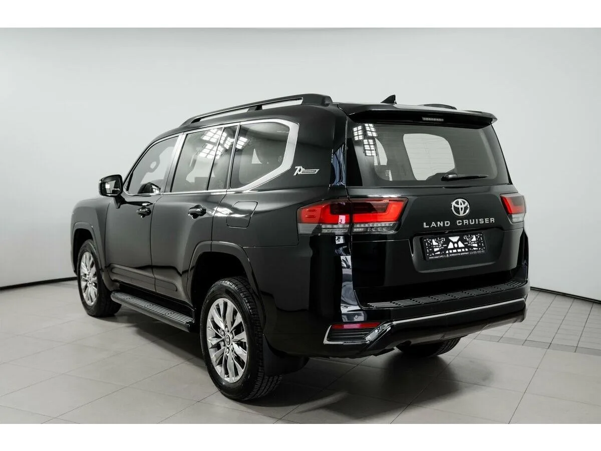 Toyota Land Cruiser 300 Series · Элеганс — фото 3