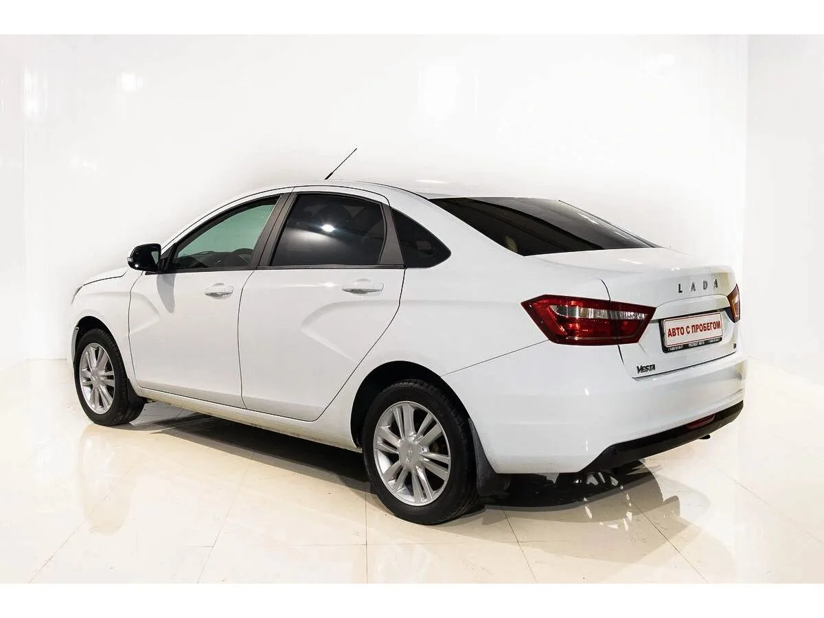 Lada (ВАЗ) Vesta I · Luxe Multimedia (2016-2018) — фото 2