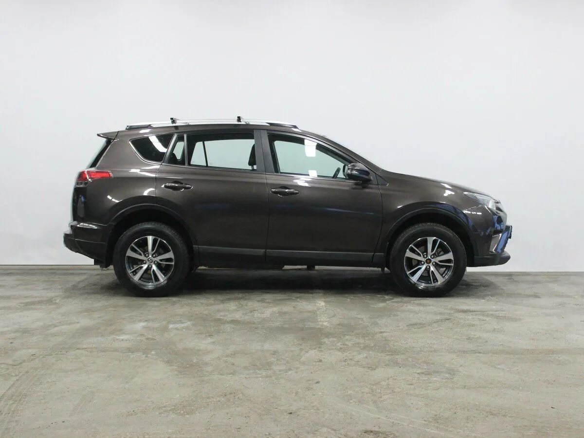 Toyota RAV4 IV (XA40) Рестайлинг — фото 4