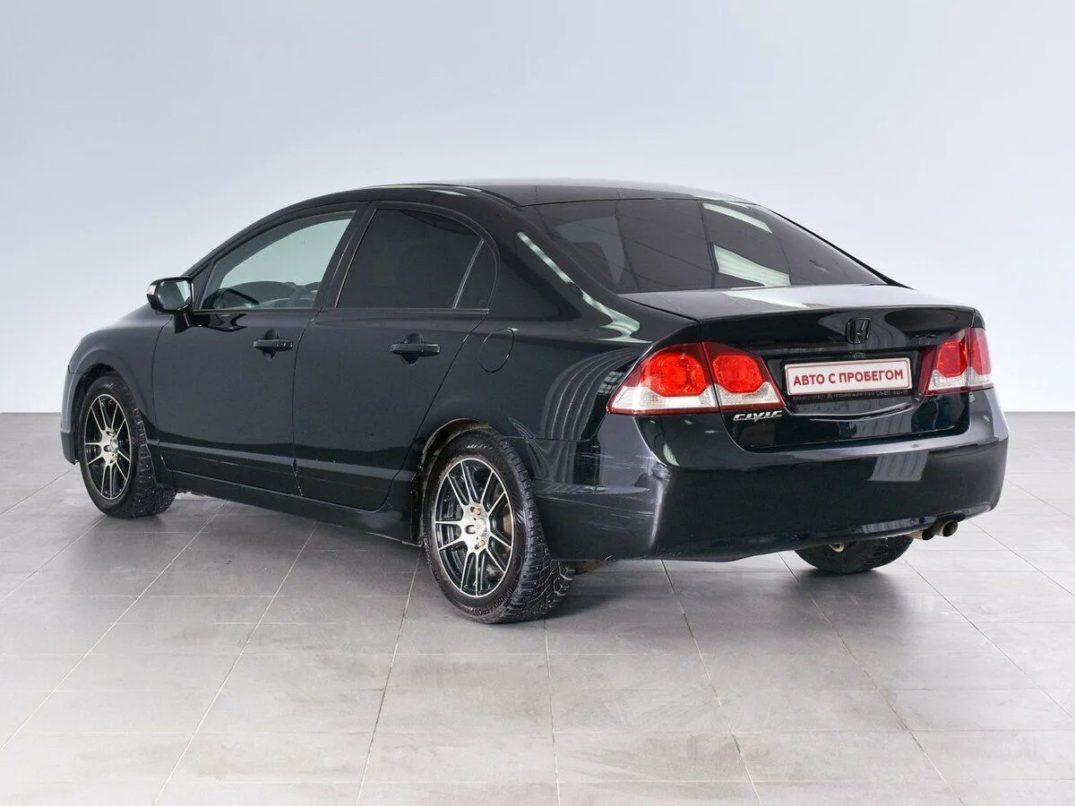 Honda Civic VIII Рестайлинг — фото 3