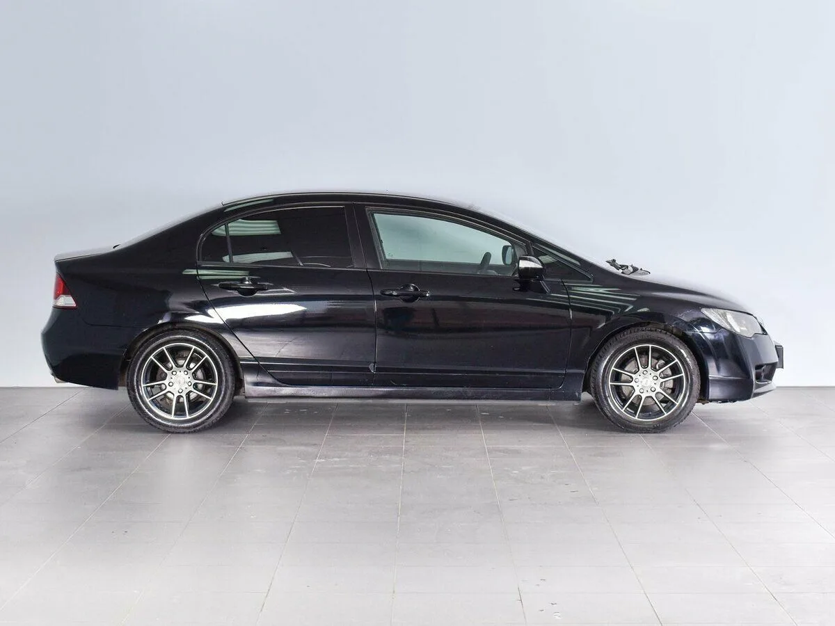 Honda Civic VIII Рестайлинг — фото 4