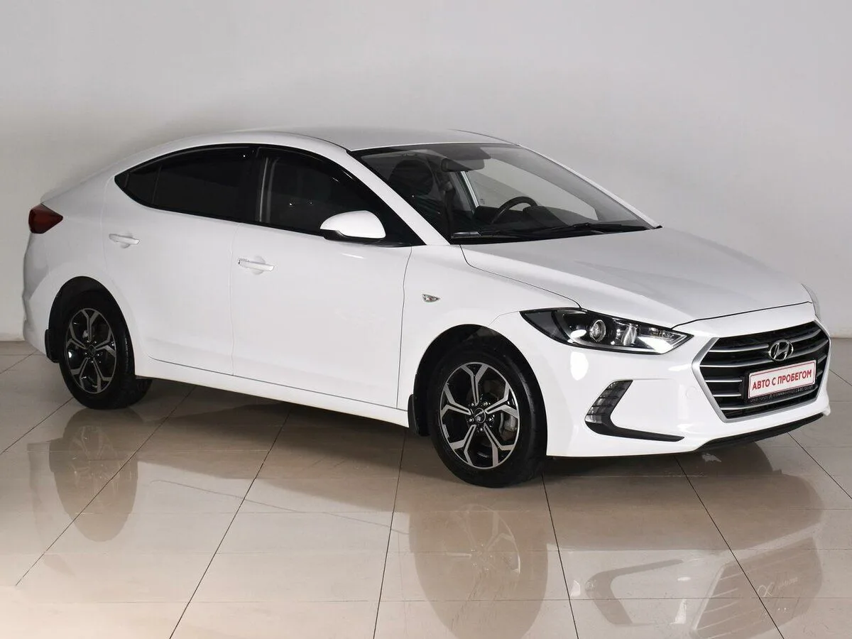 Hyundai Elantra VI (AD) · Start