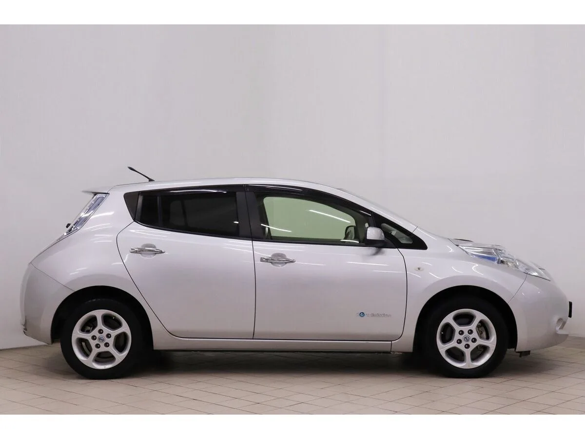 Nissan Leaf I (ZE0/AZE0) — фото 3