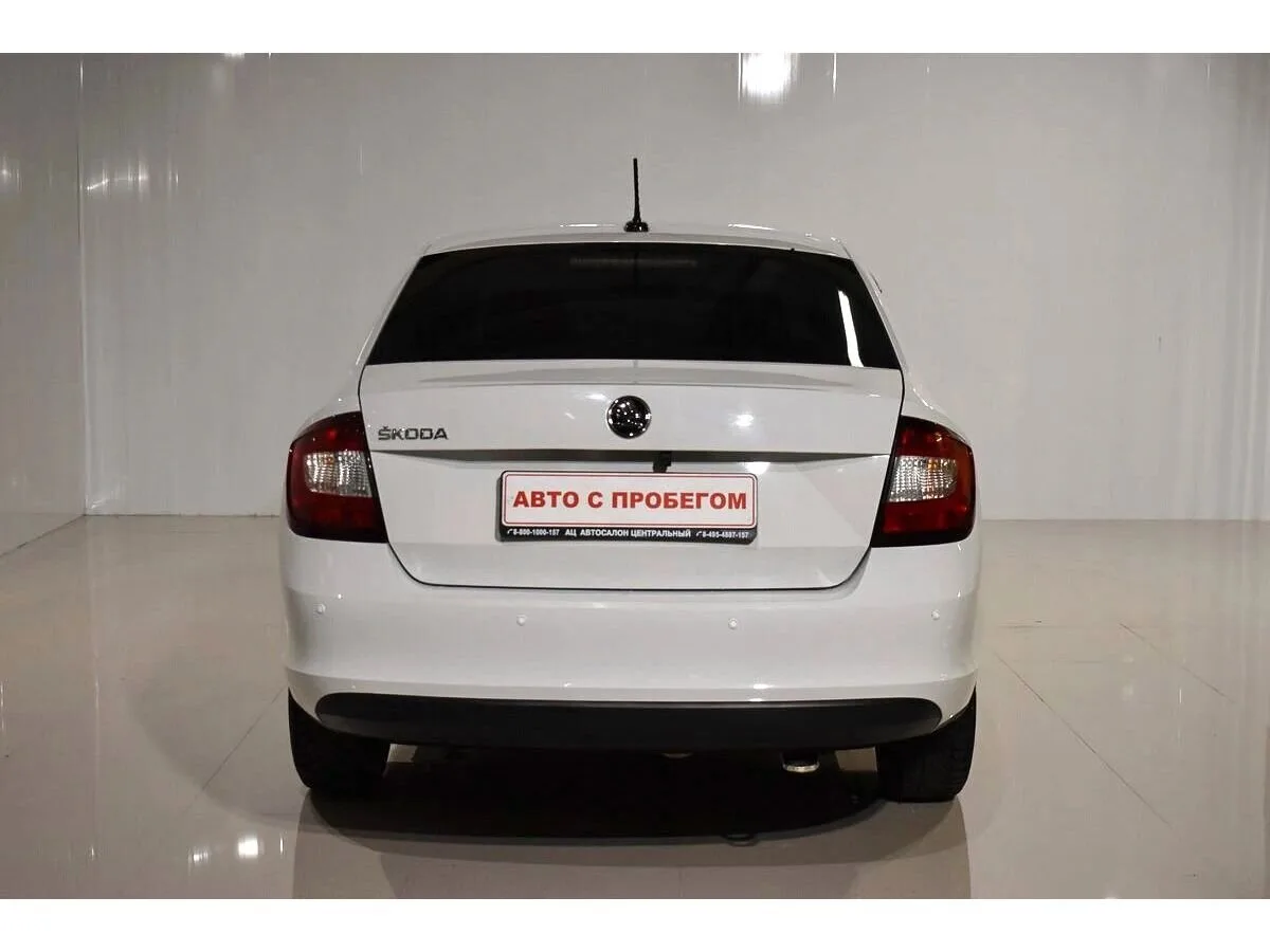 Skoda Rapid I — фото 4