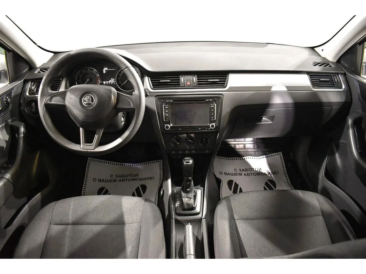 Skoda Rapid I — фото 5