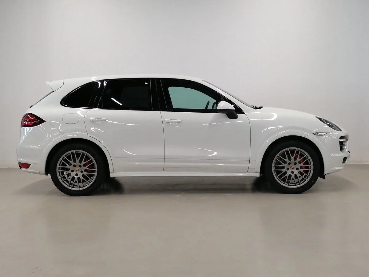 Porsche Cayenne II (958) · GTS Tiptronic — фото 3