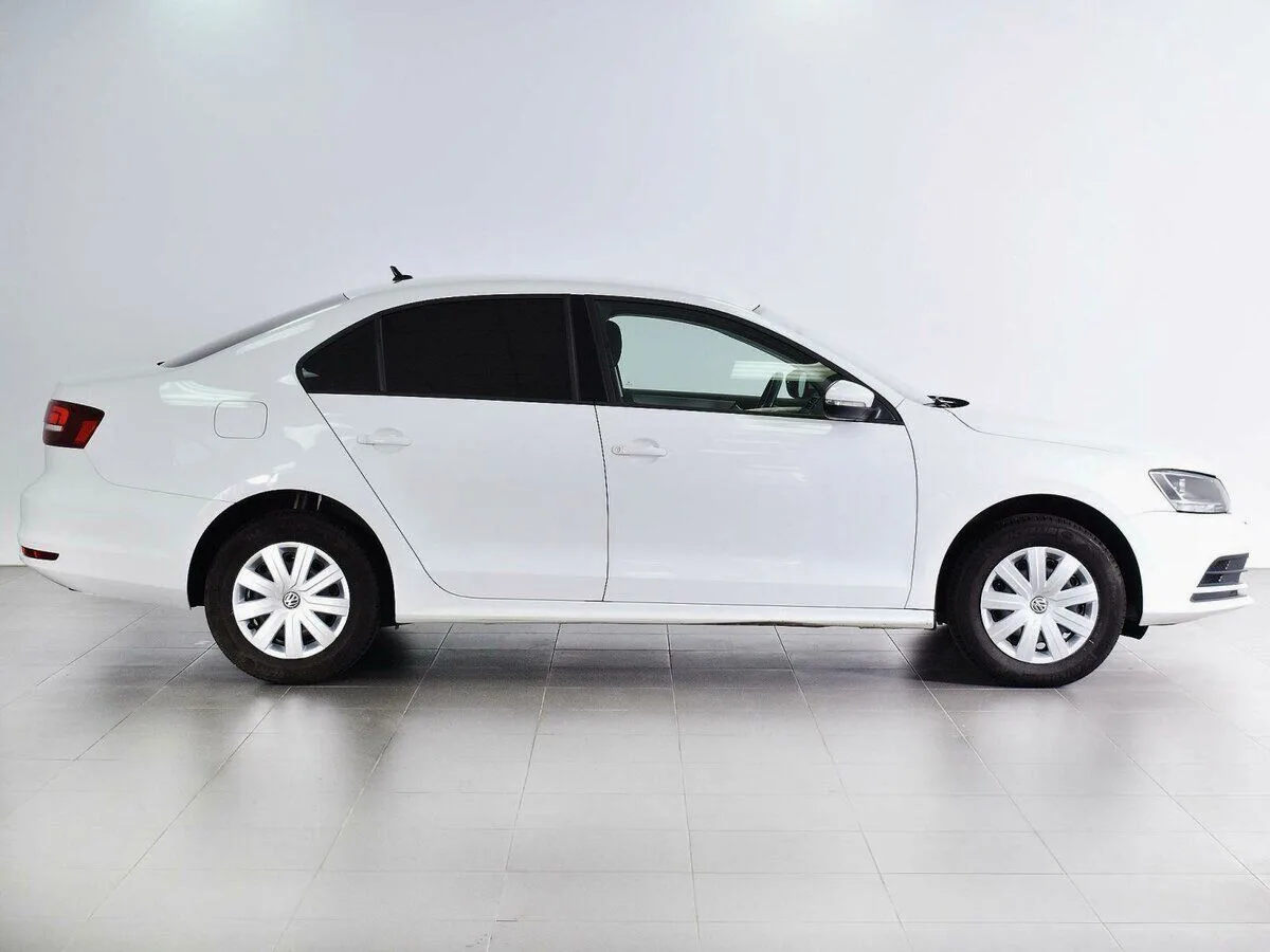 Volkswagen Jetta VI Рестайлинг · Comfortline — фото 4