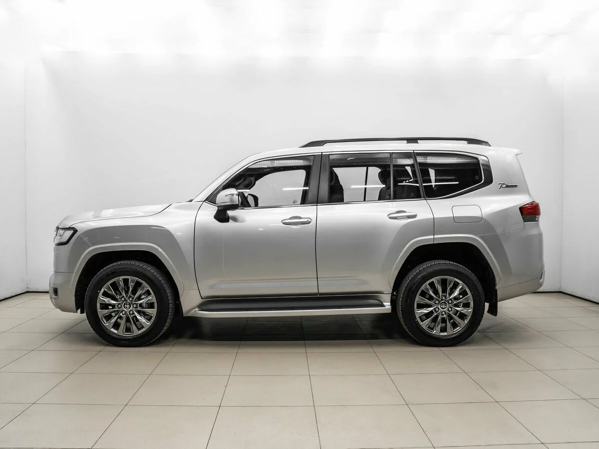 Toyota Land Cruiser 300 Series · Элеганс — фото 3