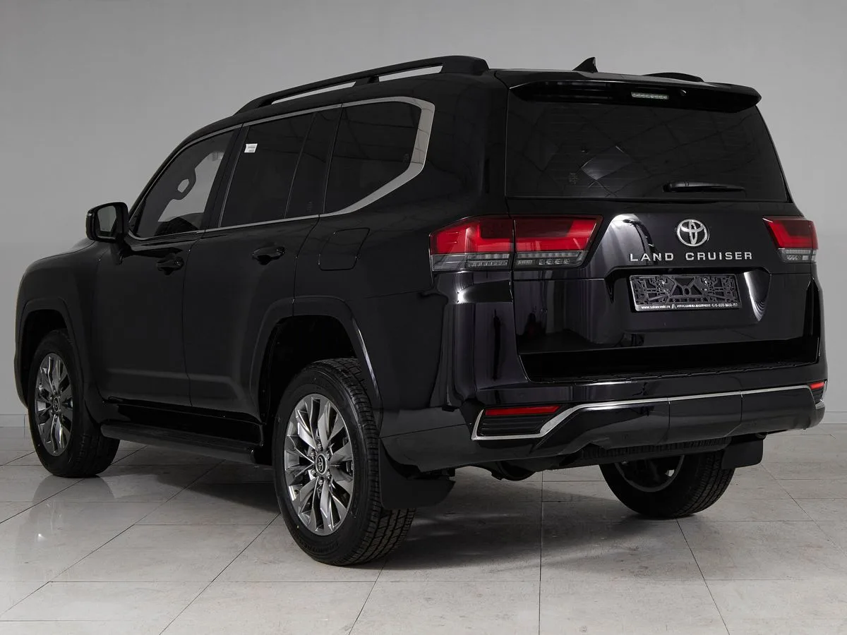 Toyota Land Cruiser 300 Series — фото 4