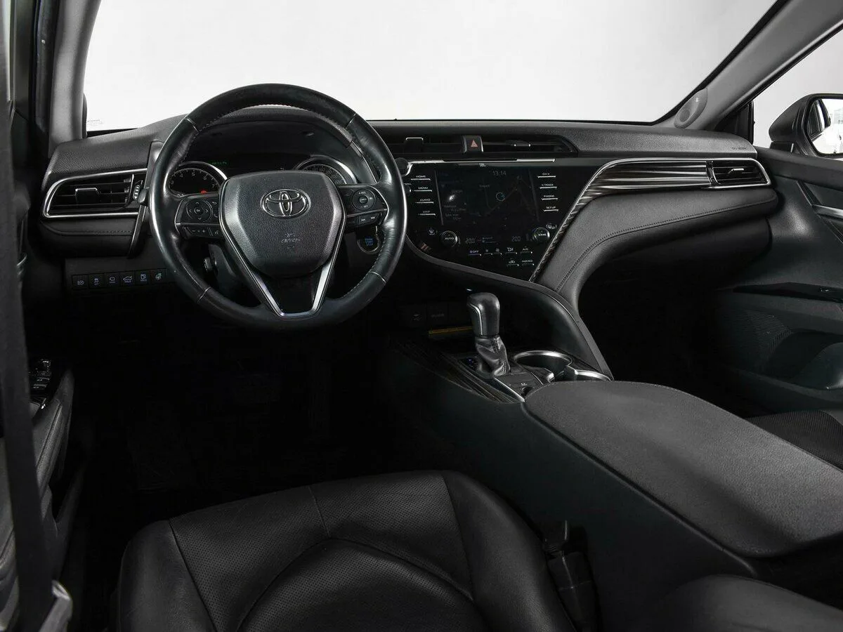 Toyota Camry VIII (XV70) · Люкс Safety — фото 5