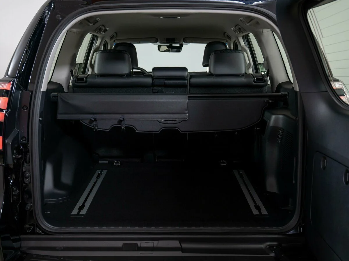 Toyota Land Cruiser Prado 150 Series Рестайлинг 3 · 70-th Anniversary — фото 5