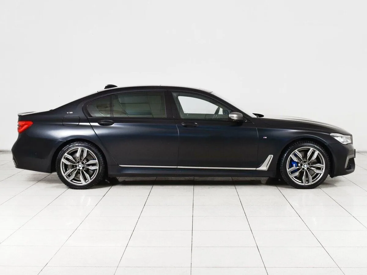 BMW 7 серии VI (G11/G12) · M760Li xDrive — фото 4