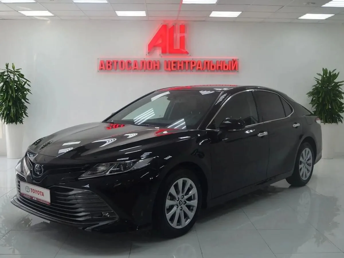Toyota Camry VIII (XV70) · Стандарт