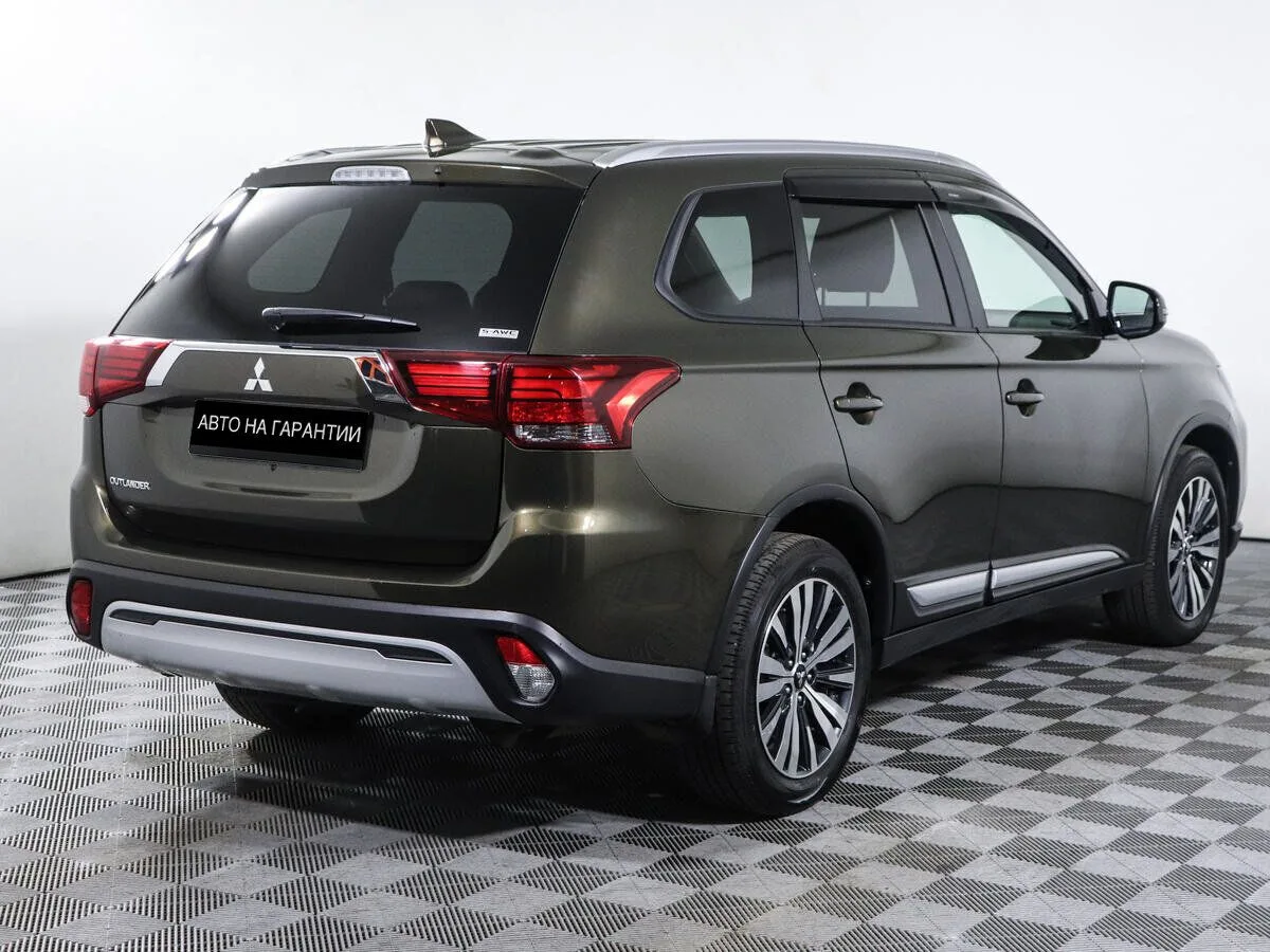 Mitsubishi Outlander III Рестайлинг 3 · Invite (2018-2021) — фото 3