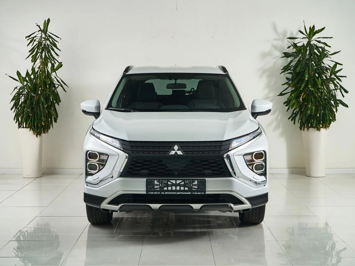 Mitsubishi Eclipse Cross I — фото 2