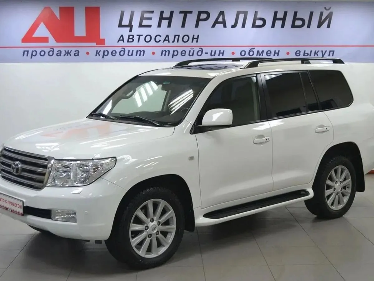 Toyota Land Cruiser 200 Series · Люкс