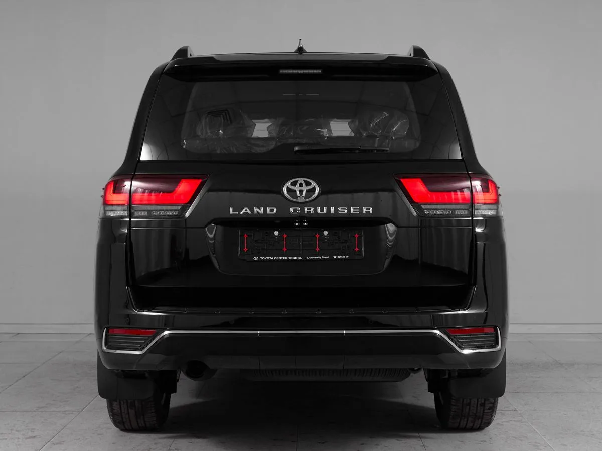 Toyota Land Cruiser 300 Series — фото 5