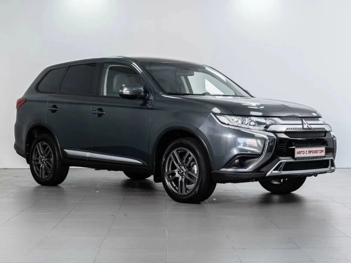Mitsubishi Outlander III Рестайлинг 3 · Invite