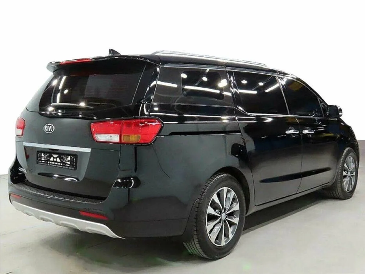 Kia Carnival III — фото 3