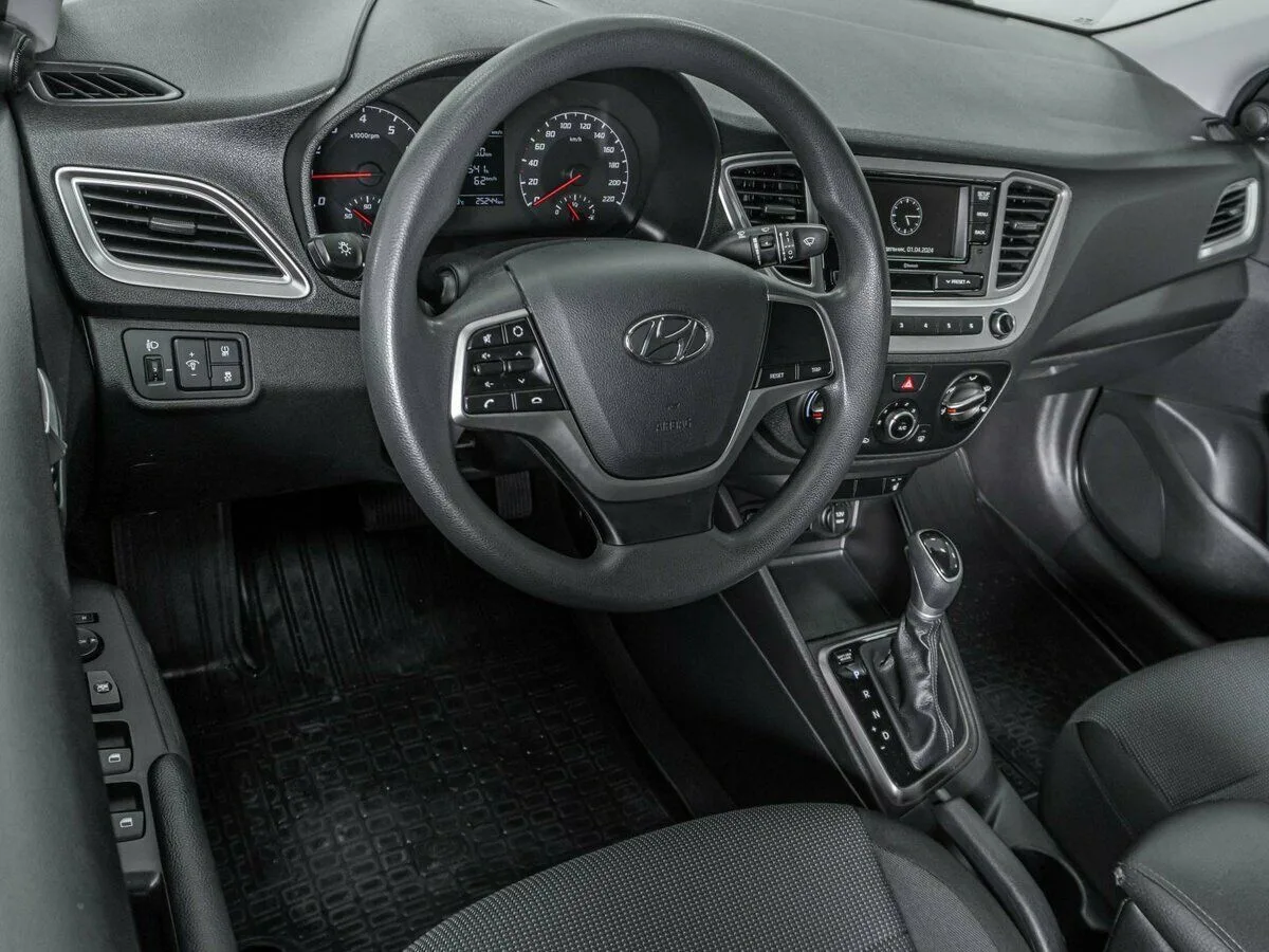 Hyundai Solaris II Рестайлинг · Comfort — фото 5