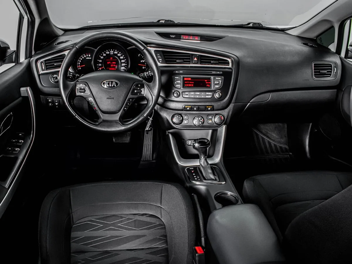 Kia Ceed II Рестайлинг · Luxe — фото 5