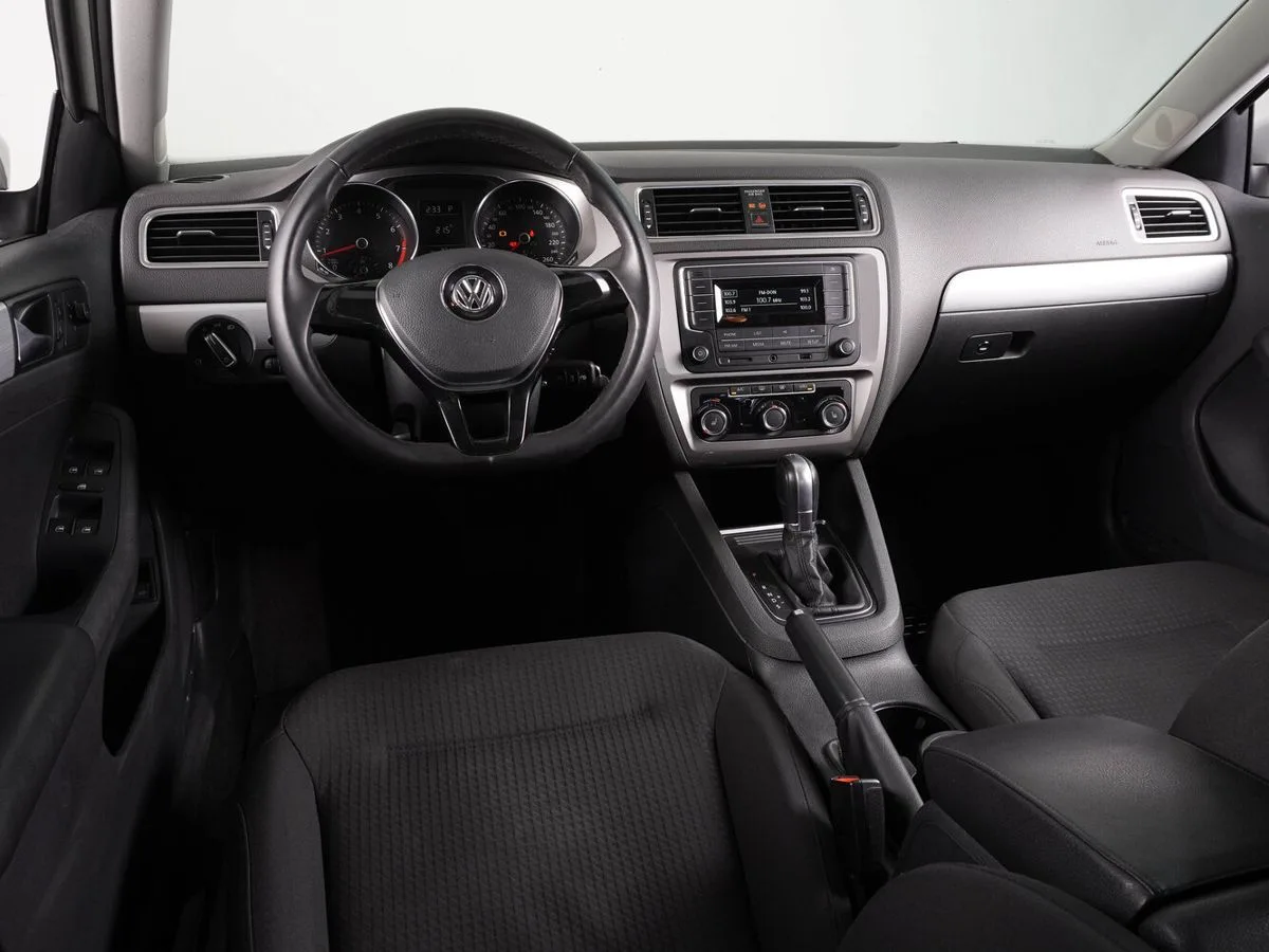 Volkswagen Jetta VI Рестайлинг · Allstar — фото 5