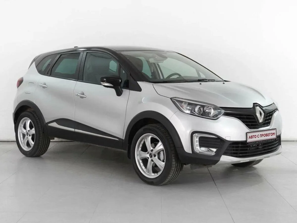 Renault Kaptur I · Play