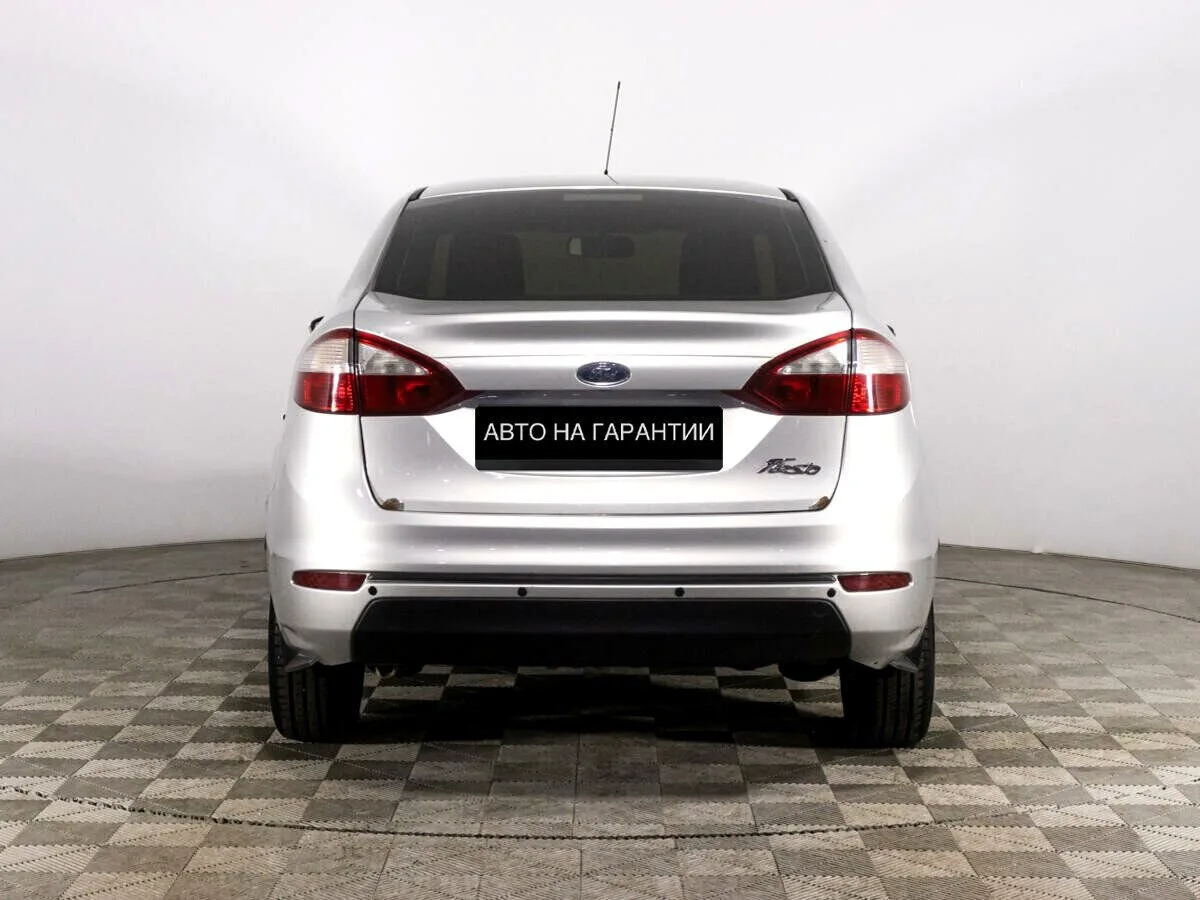 Ford Fiesta Mk6 Рестайлинг · Trend — фото 4