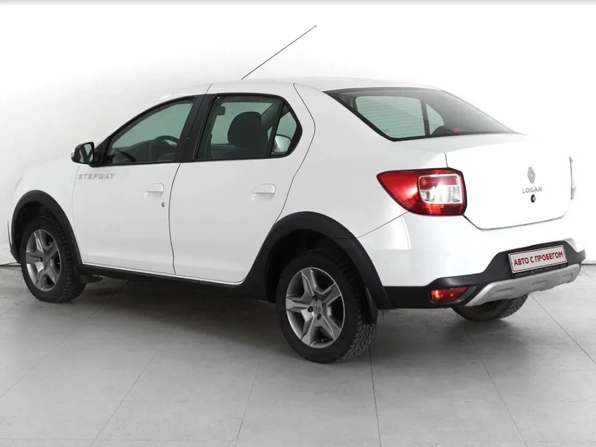 Renault Logan II Рестайлинг · Stepway Life — фото 2