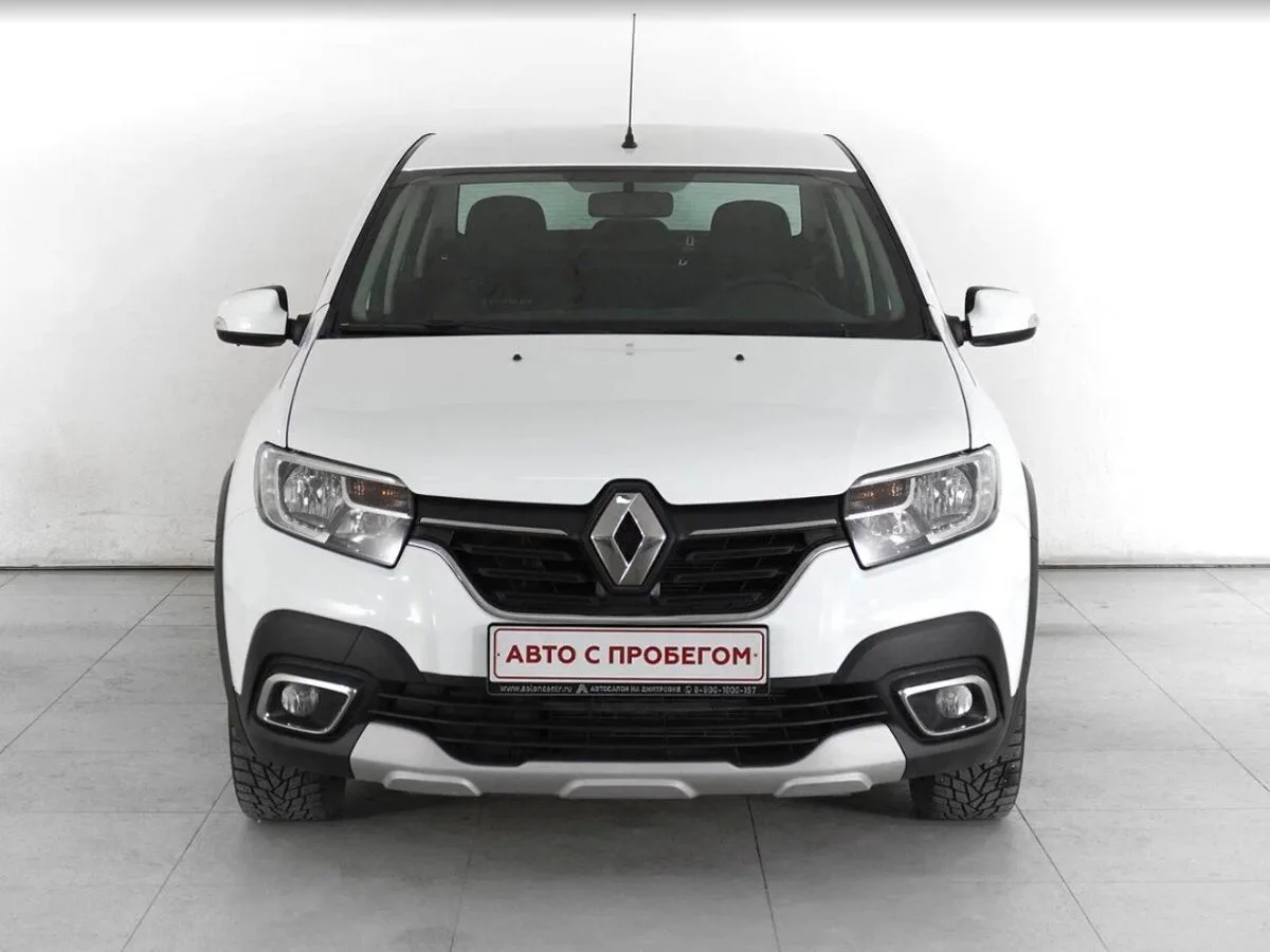 Renault Logan II Рестайлинг · Stepway Life — фото 3