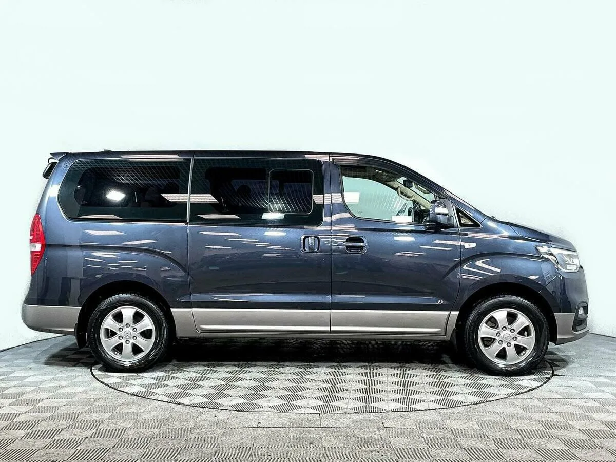 Hyundai Grand Starex I Рестайлинг 2 — фото 4
