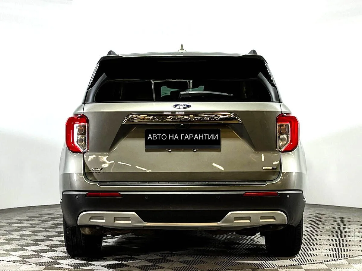 Ford Explorer VI — фото 4