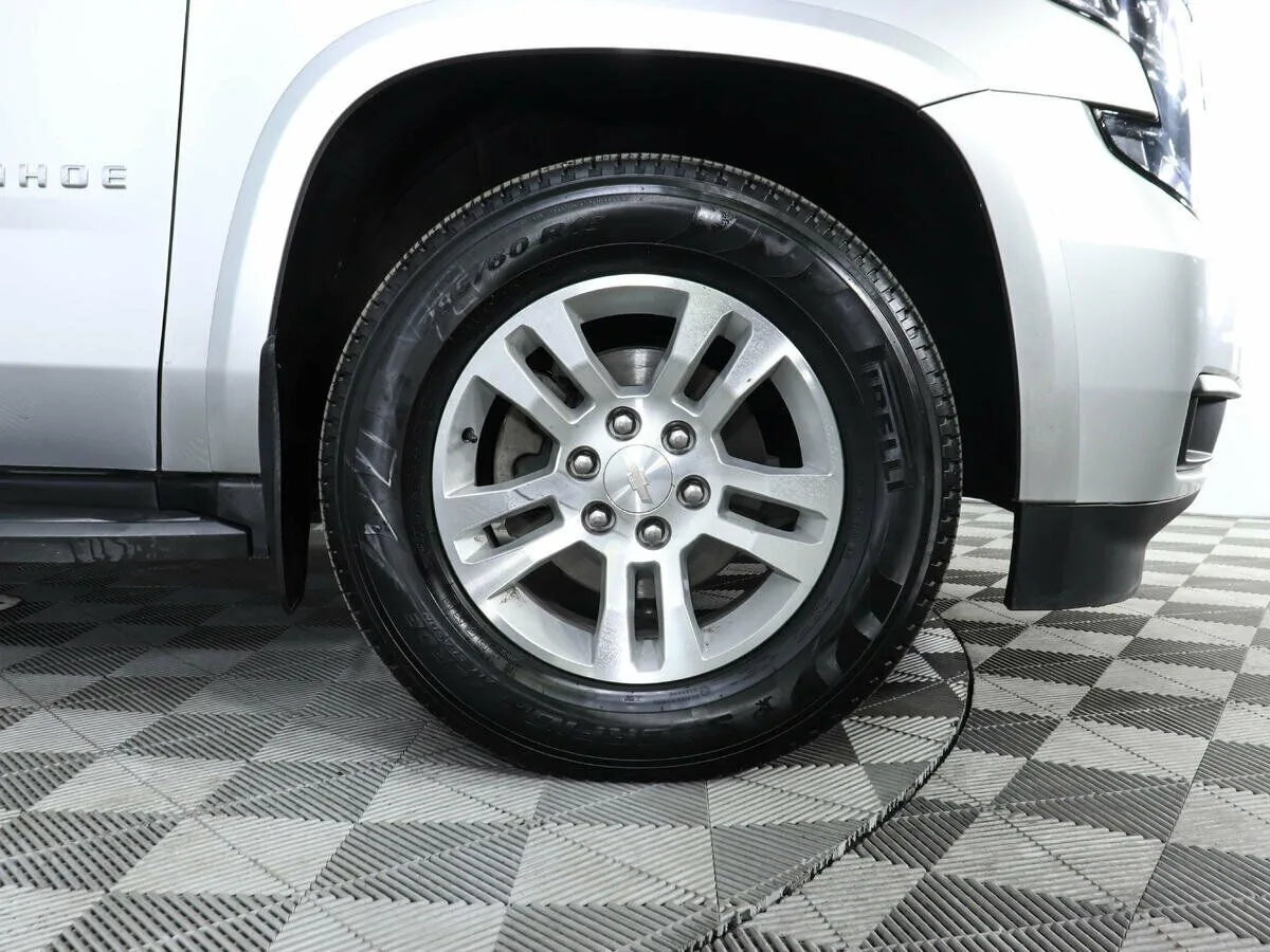 Chevrolet Tahoe IV · LT — фото 5