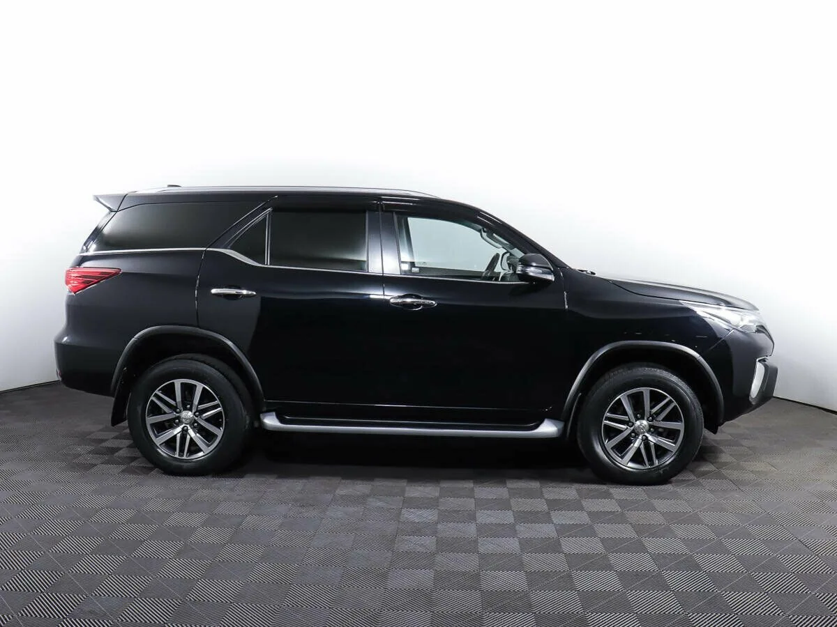 Toyota Fortuner II · TRD — фото 4