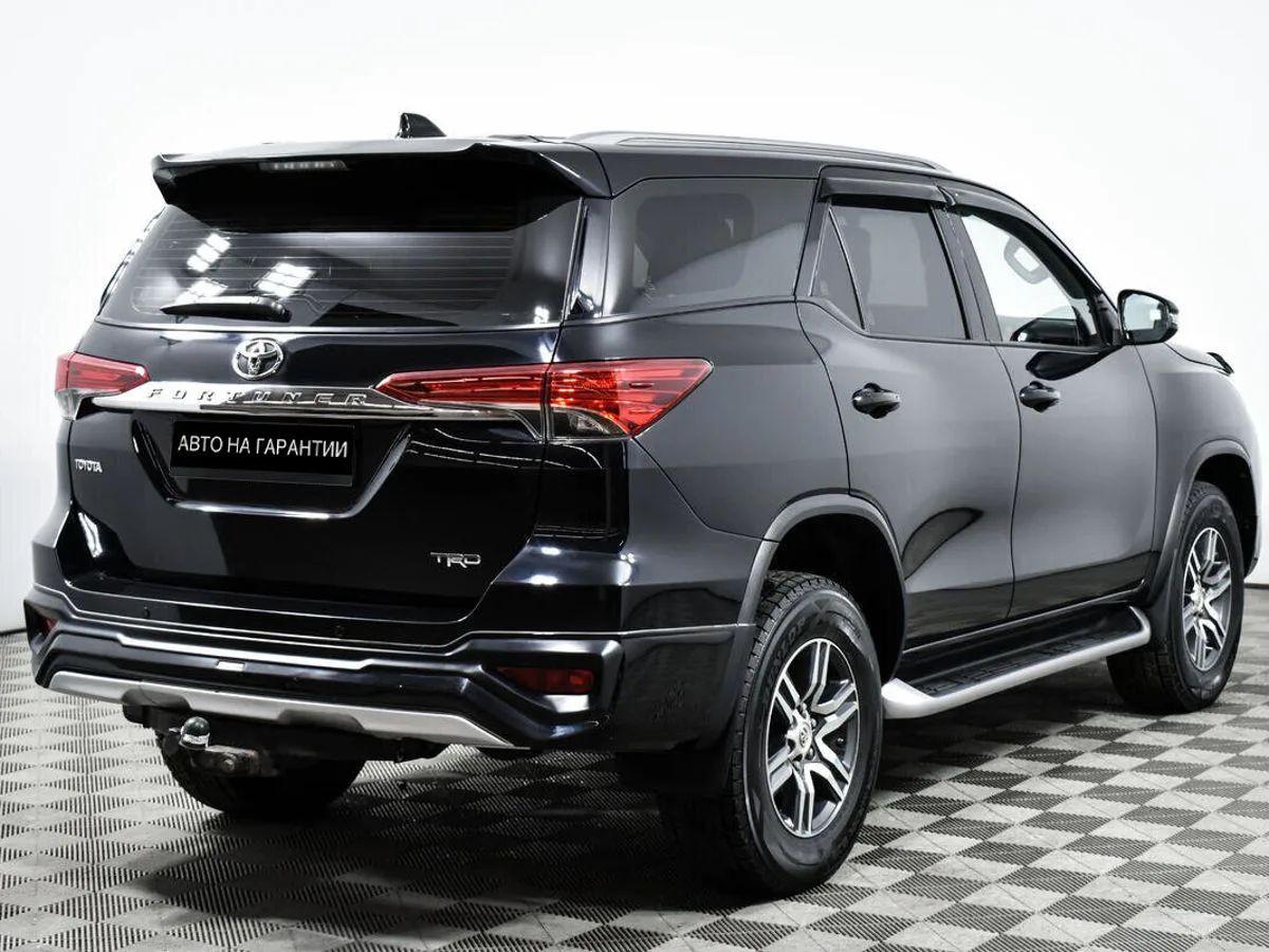 Toyota Fortuner II · Элеганс — фото 3
