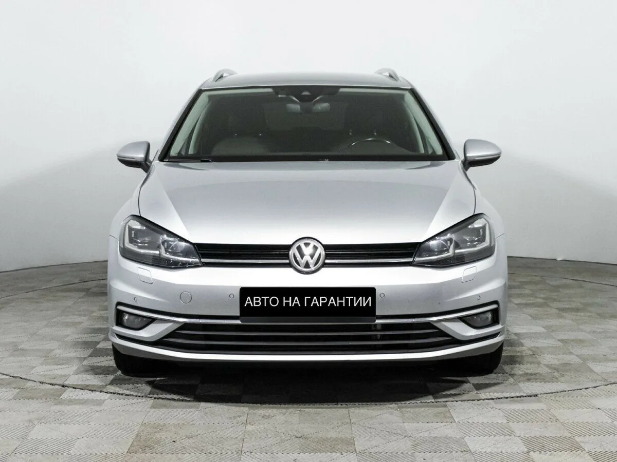 Volkswagen Golf VII Рестайлинг — фото 2