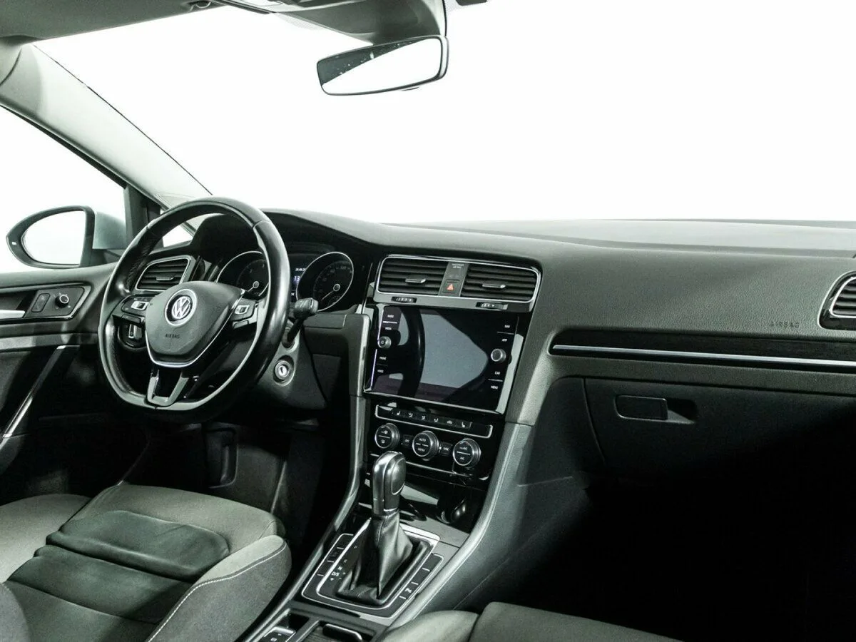 Volkswagen Golf VII Рестайлинг — фото 5