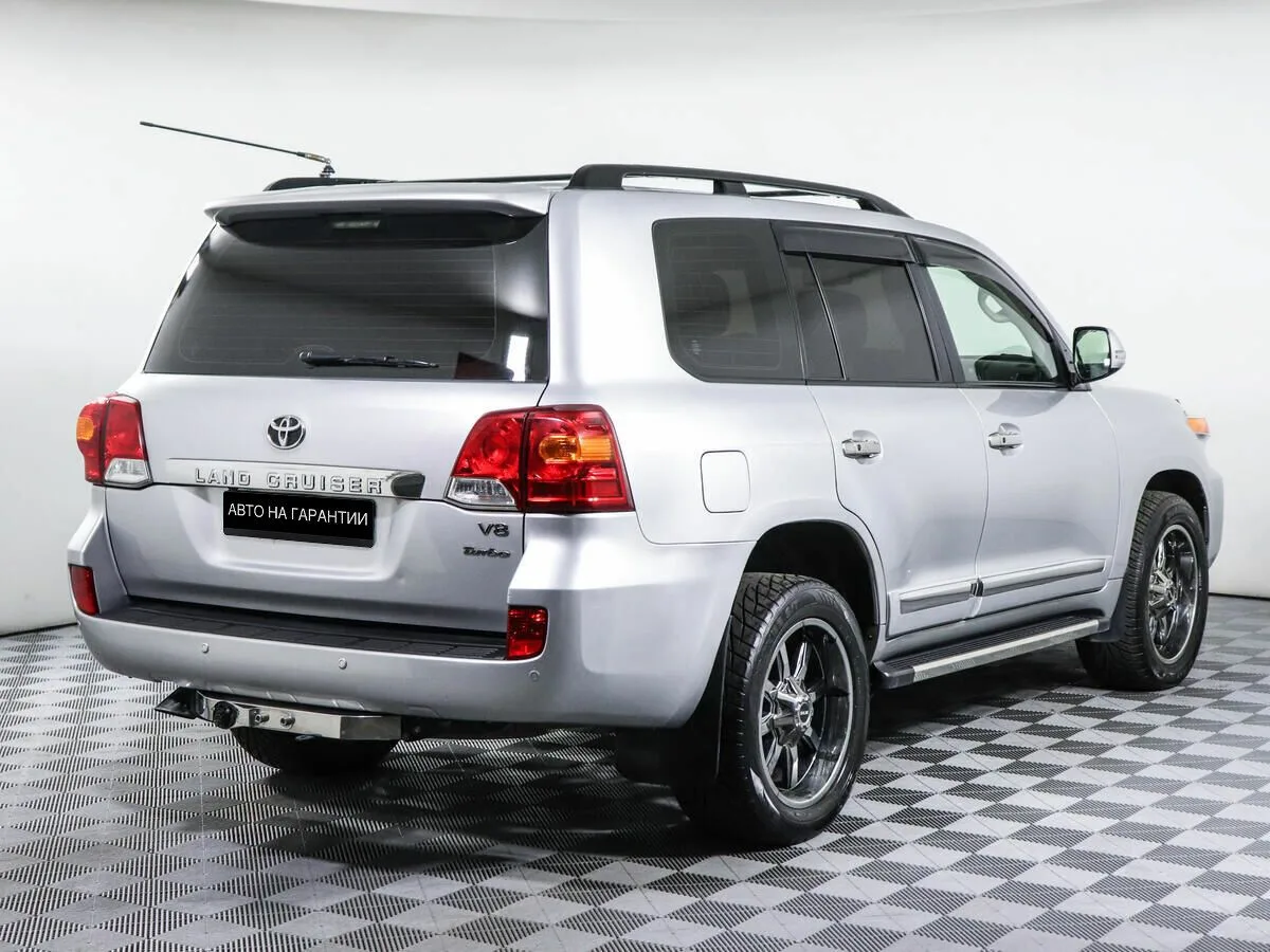 Toyota Land Cruiser 200 Series Рестайлинг 1 · SE «Brownstone» (5 мест) — фото 3