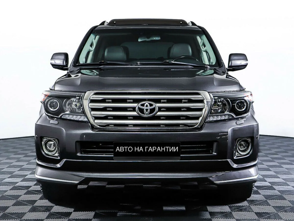 Toyota Land Cruiser 200 Series · Люкс — фото 2