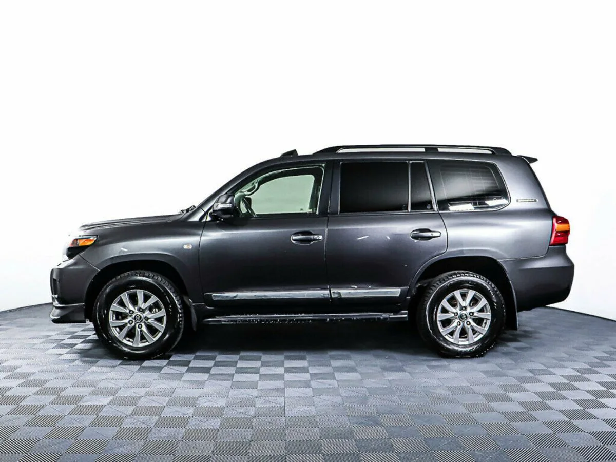 Toyota Land Cruiser 200 Series · Люкс — фото 3