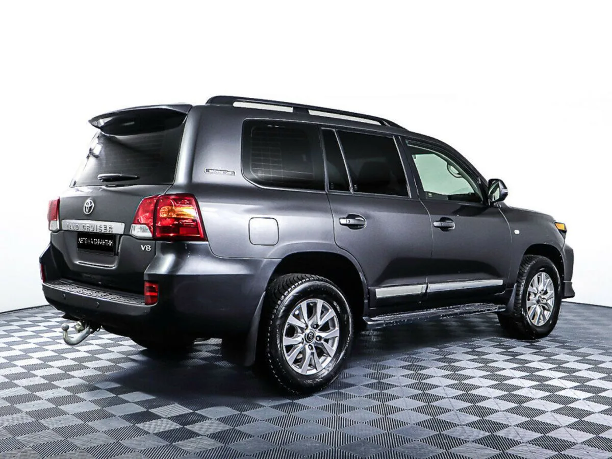 Toyota Land Cruiser 200 Series · Люкс — фото 5