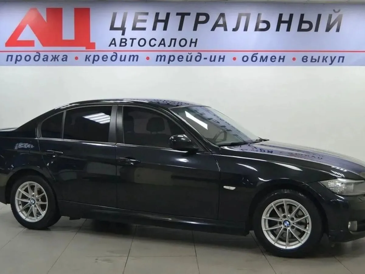BMW 3 серии V (E90/E91/E92/E93) Рестайлинг · 318 — фото 3
