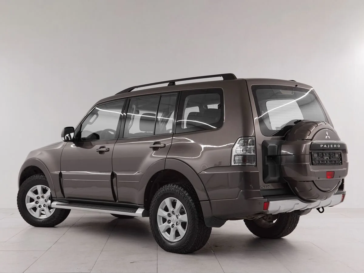 Mitsubishi Pajero IV Рестайлинг 1 · Intense — фото 4