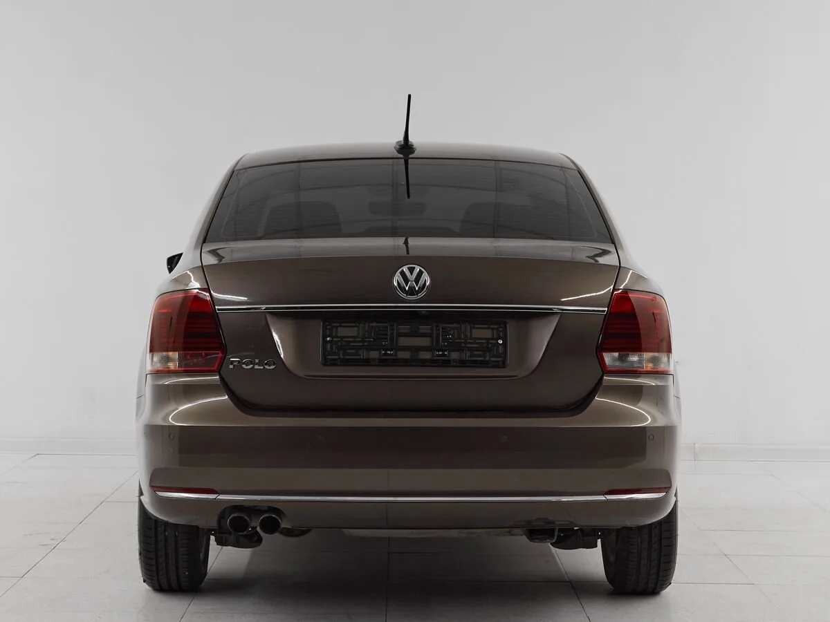 Volkswagen Polo V Рестайлинг · Highline — фото 5