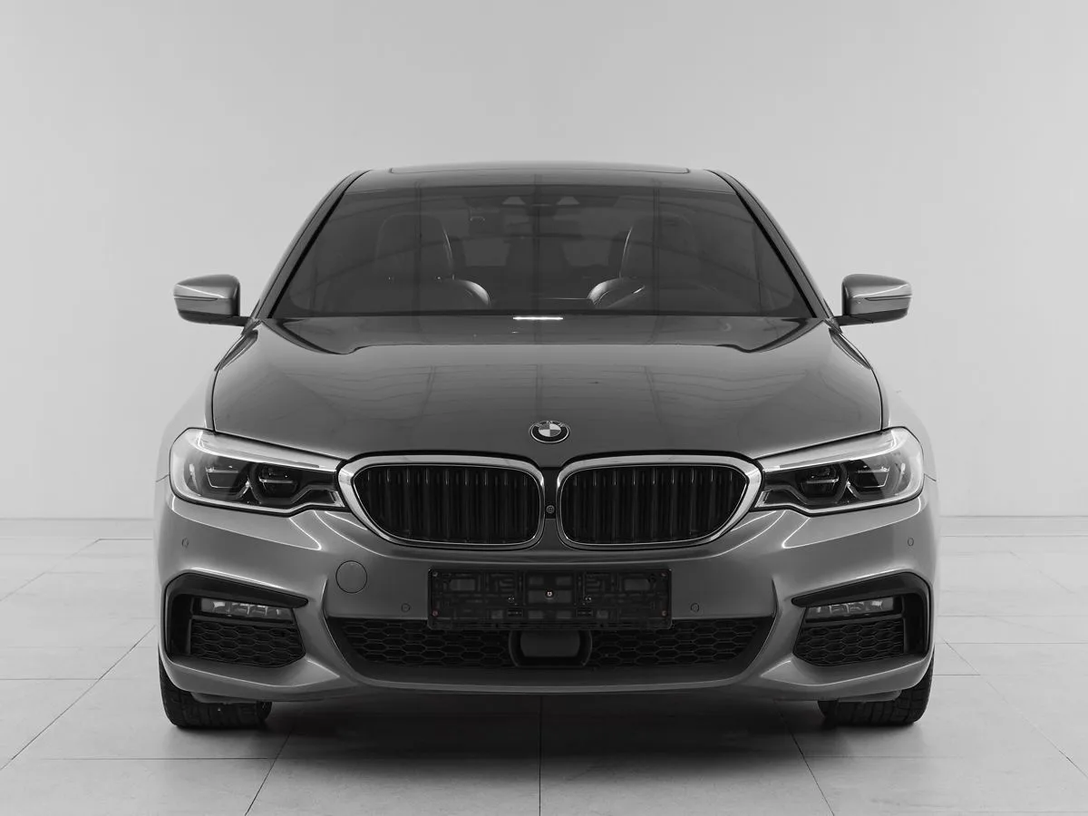 BMW 5 серии VII (G30/G31/G38) — фото 2