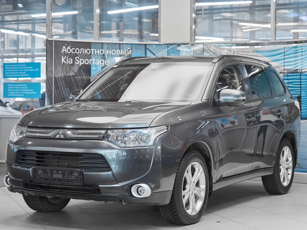 Mitsubishi Outlander III · Instyle