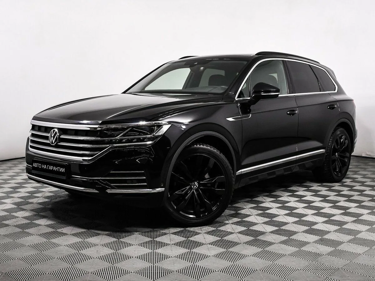 Volkswagen Touareg III · Exclusive R-line Black Style